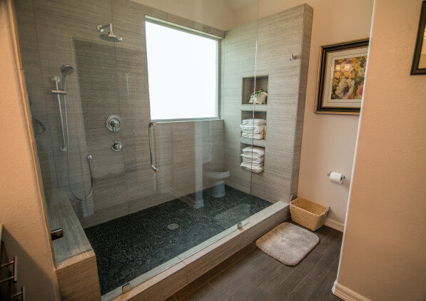 Contemporary tile in downtown Austin kitchen